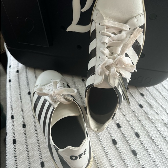 Off-White Diagonal Low 'White Black’ - Picture 4 of 6